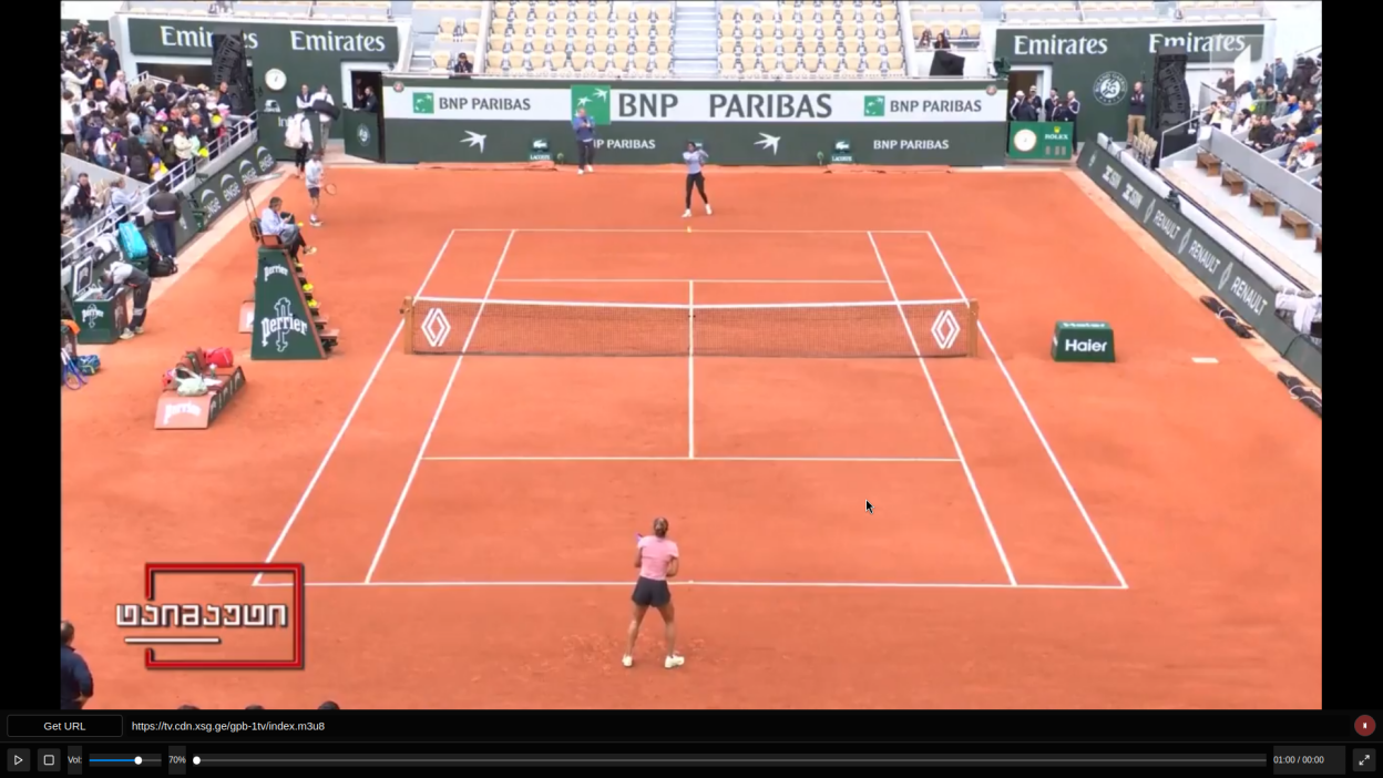 Fullscreen Mode - Enjoy videos in fullscreen with auto-hide controls